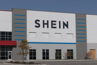 Whitestown - Ekim 2022: SHEIN e-ticaret dağıtım merkezi. SHEIN dünyanın en büyük moda ve aksesuar perakendecilerinden biridir..