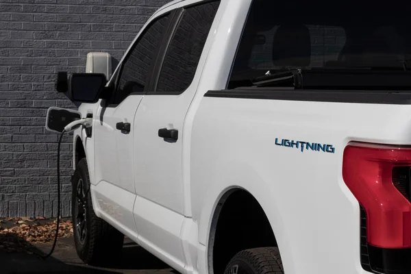 Vandalia Circa Říjen 2022 Ford 150 Lightning Display Ford Nabízí — Stock fotografie