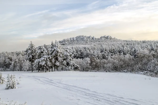 Winter in de bergen van de Oeral — Stockfoto