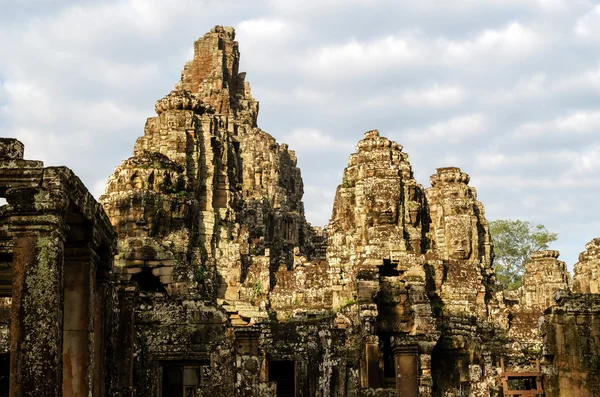 Kambodža. Angkor DPH. Bayon hram — Stock fotografie