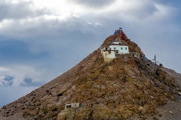 Monasterio de Chiu en el lago Manasarovar. Tíbet — Foto de Stock