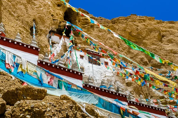 Khyunglung caves in the Garuda Valley, Tibet Autonomous region of China. — Stock Photo, Image