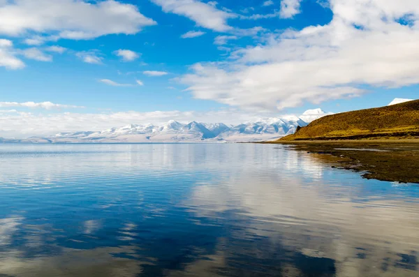 Panorama jezera manasarovar. Tibet — Stock fotografie