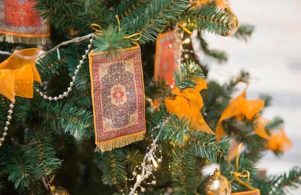 Carpet on a tree — Stock Photo, Image