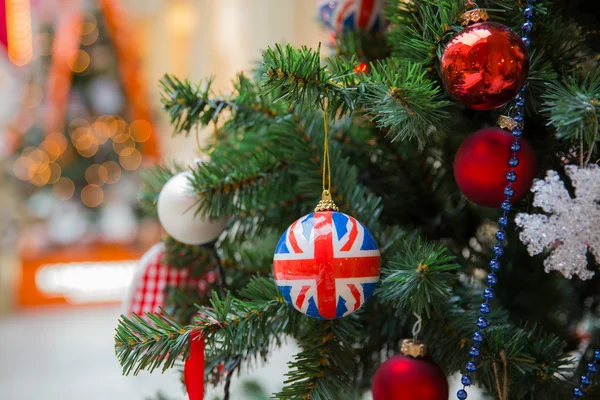英国スタイルのクリスマス ツリー — ストック写真