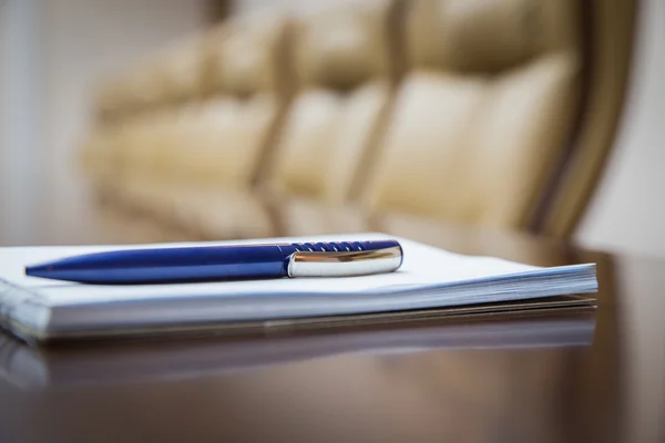 Notepad on a table — Stock Photo, Image