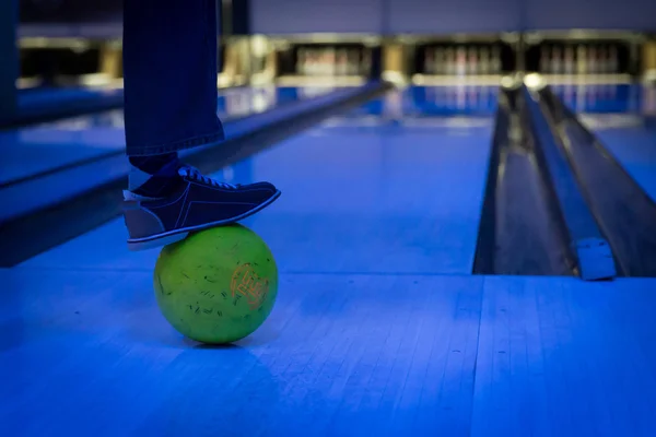 Pé na bola — Fotografia de Stock