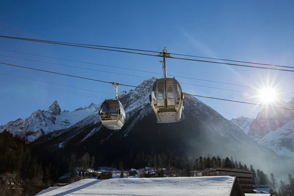 Kabelbil på Ski Resort – stockfoto