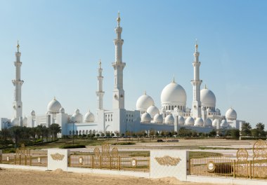 Abu Dabi 'deki Şeyh Zayed camii.