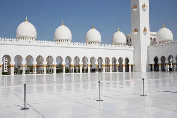 Sjeik Zayed moskee in Abu Dhabi — Stockfoto