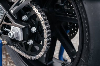 STAVROPOL, RUSSIA - 28 Mayıs 2020: BMW siyah spor bisikleti. Stavropol, Rusya 'da modern güçlü motosiklet