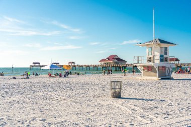 Clearwater Sahili, Florida Usa 'da güzel beyaz kumları var.