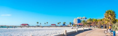 Clearwater Plajı, Florida, ABD - 17 Eylül 2019: Florida 'da güzel beyaz kumları olan Clearwater Plajı