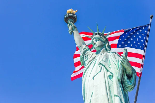 Statue Liberty Large American Flag Background — Stock Photo, Image