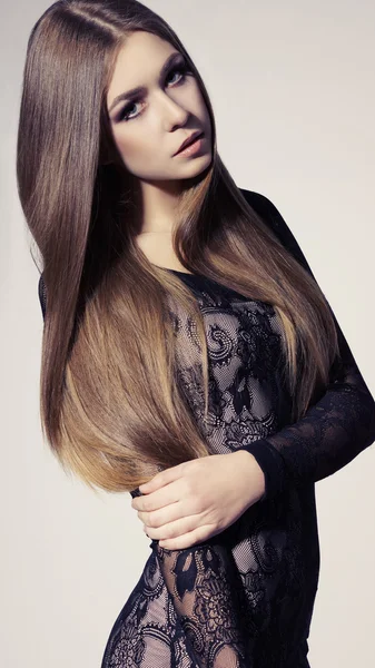 Young girl with long hair — Stock Photo, Image