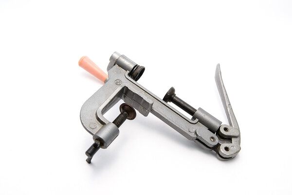 Инструмент для перезарядки ружья
