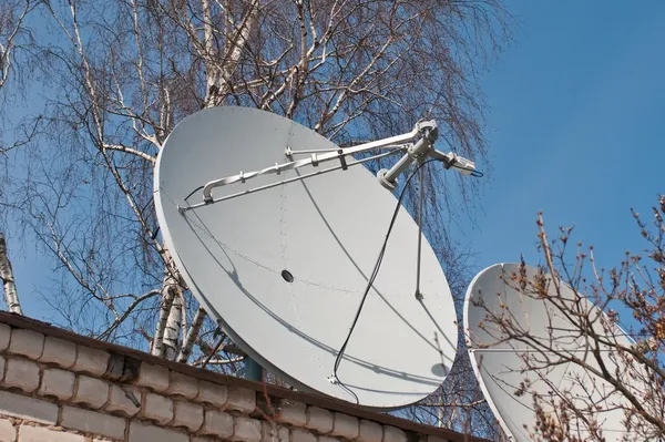 Satellite TV antenna, — Stock Photo, Image