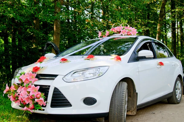 Wedding car decoration — Stock Photo, Image