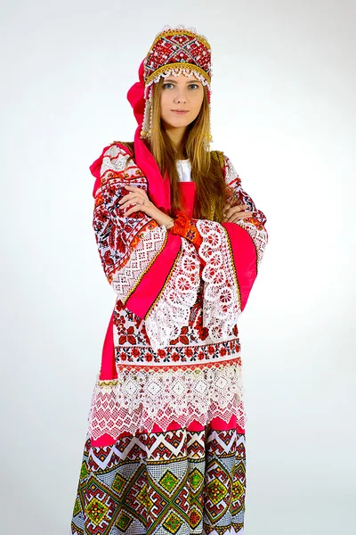 Menina em traje nacional — Fotografia de Stock