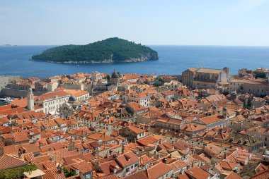 Dobruca ve lokrum kapat