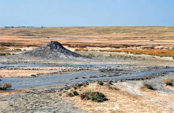 Mud pool flow — Stock Photo, Image