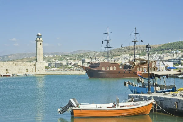 Hamnen i chania, Kreta, Grekland — Stockfoto