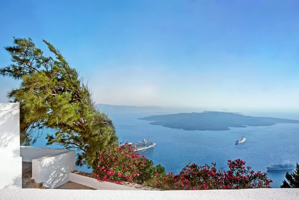 Vista de la caldera en la isla de Santorini Grecia por la noche — Foto de Stock