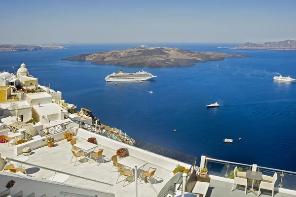 Vista de la caldera desde la terraza de Fira en Santorini — Foto de Stock