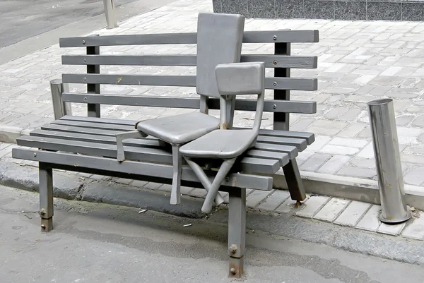Chairs on the bench — Stock Photo, Image