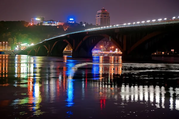 Puente del Metro en Kiev, Ucrania — Foto de Stock