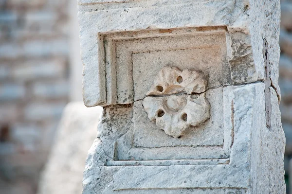 Zřícené klenby fontány pollio, Efesu, Turecko — Stock fotografie