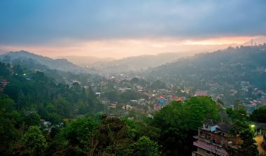 sisli kandy, gün ağarırken, sri lanka