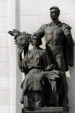 Ukrayna Parlamentosu (Verkhovna Rada) yakınlarındaki Kyiv Ukrayna 'daki işçilerin heykeli