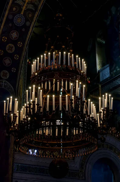 Luxurious Massive Golden Chandelier Dark Cathedral — Stock Photo, Image