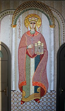 Kiev Mozaiği 'nden Aziz Olga Kyiv Ukrayna' daki İsa 'nın Dirilişi Katedrali' nin önünde.