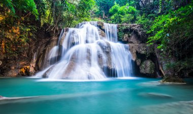 derin orman şelale huay, mae khamin, kanchanaburi Eyaleti,