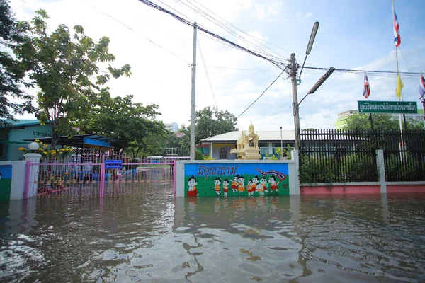 Nakhonratchasima Ταϊλάνδη Οκτωβρίου 2021 Πλημμυρισμένα Σπίτια Μαζικές Φυσικές Καταστροφές Και — Φωτογραφία Αρχείου