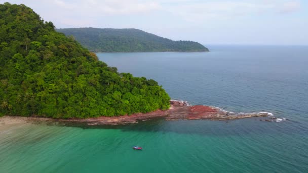 Luchtfoto Uitzicht Natuur Tropisch Paradijs Eiland Strand Enjoin Een Goede — Stockvideo