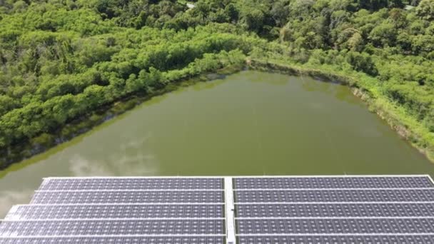 Aerial Top View Solar Panels Solar Cells Buoy Floating Power — Vídeo de Stock