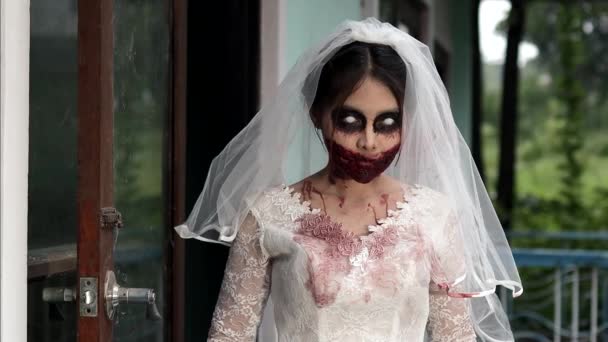 Portrait Asian Woman Make Ghost Bride Death Blood Horror Darkness — Stok Video