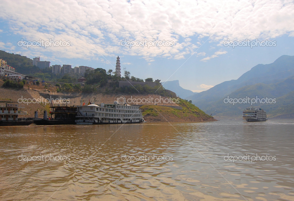 Boats on the Yangtse River
