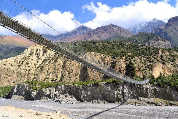 Suspensed Bridge, himalayas Nepal — Stock Photo, Image