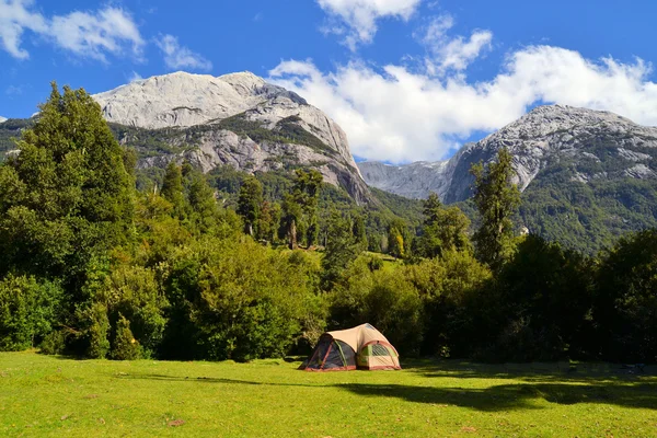 Camping en Parque Nacional Cochamo, Patagonia —  Fotos de Stock