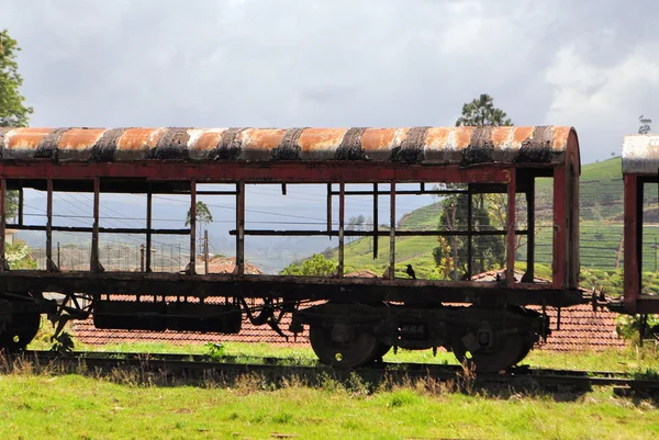 Eski tren vagonuna doğa manzara, sri lanka — Stok fotoğraf