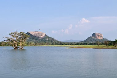 Sigiriya ve pidurungala kaya-sri Lanka