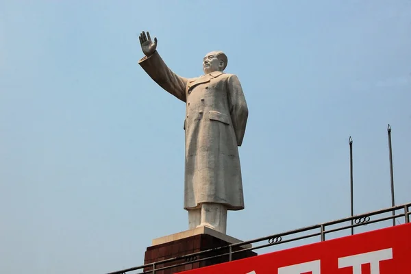 Statue de Chinas ancien président Mao Zedong — Photo