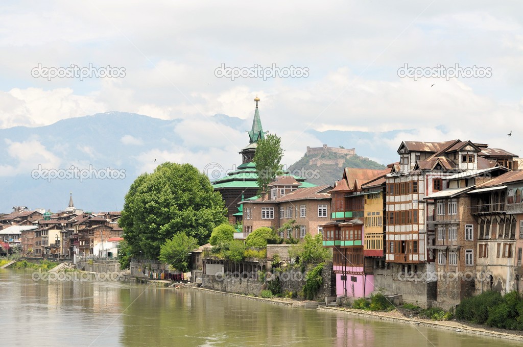 Mosques at Jahelum river in Srinagar, Kashmir