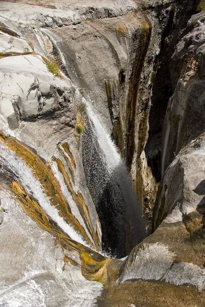 Trois roches şelale — Stok fotoğraf