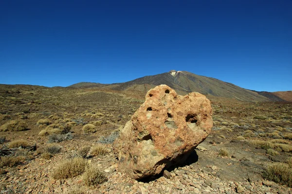 Stora vulkaniska stenar på Teneriffa — Stockfoto
