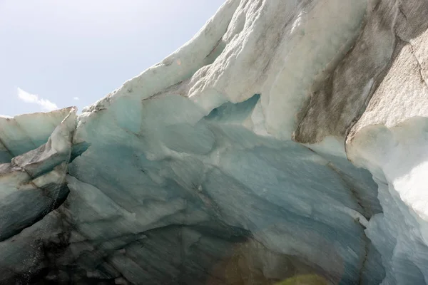 Přírodní Pozadí Ledovcového Povrchu Prasklinami Ledová Stěna Bloky Ledu Zblízka — Stock fotografie